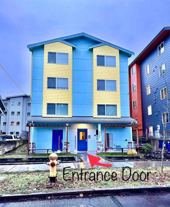 Private Room With Shared Bathroom On The 1St Floor 10 Minutes Walk To University Of Washington سياتل المظهر الخارجي الصورة