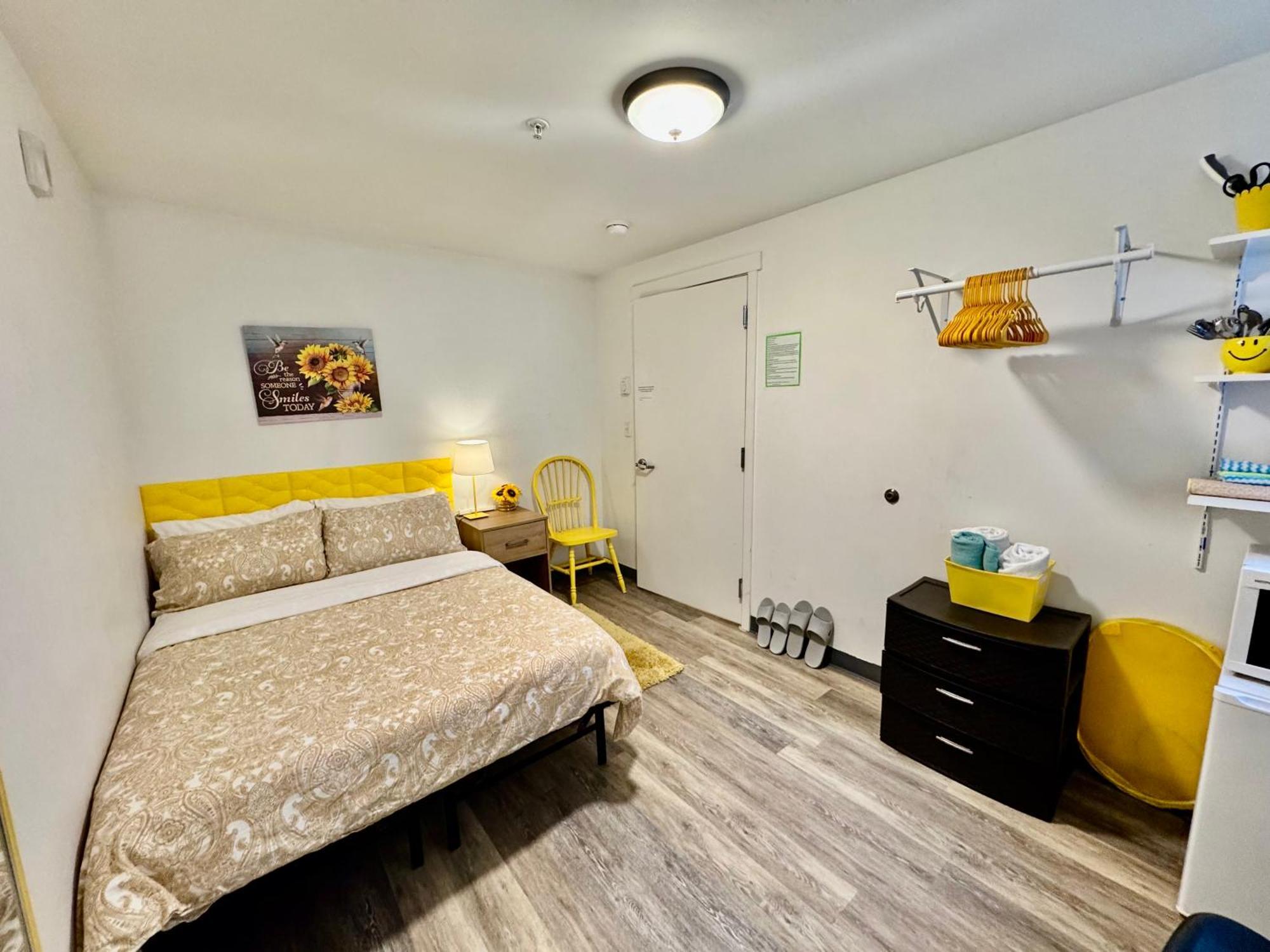 Private Room With Shared Bathroom On The 1St Floor 10 Minutes Walk To University Of Washington سياتل المظهر الخارجي الصورة
