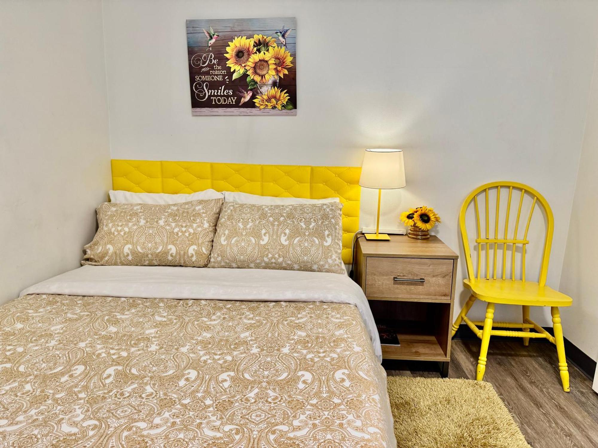 Private Room With Shared Bathroom On The 1St Floor 10 Minutes Walk To University Of Washington سياتل المظهر الخارجي الصورة